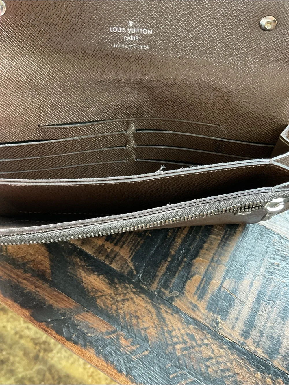 Louis Vuitton brown Taiga leather accordion wallet